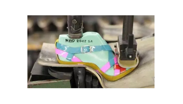 东莞莆田鞋：产业转型中的争议与出路